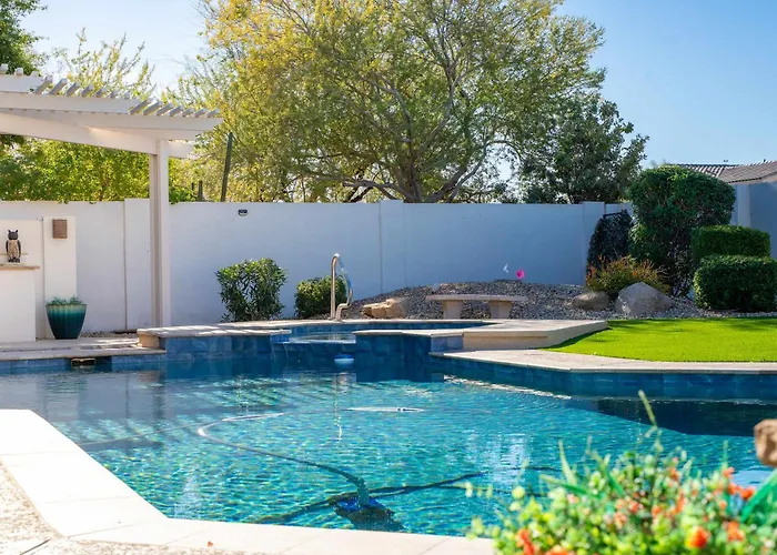Pool & Outdoor Fireplace Bbq Pool Table Сasa de vacaciones